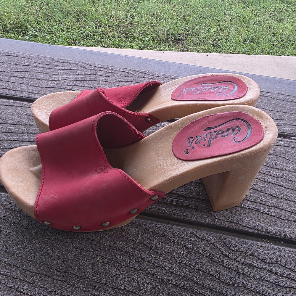 Candie's Red and Tan Mules with Chunky Heel